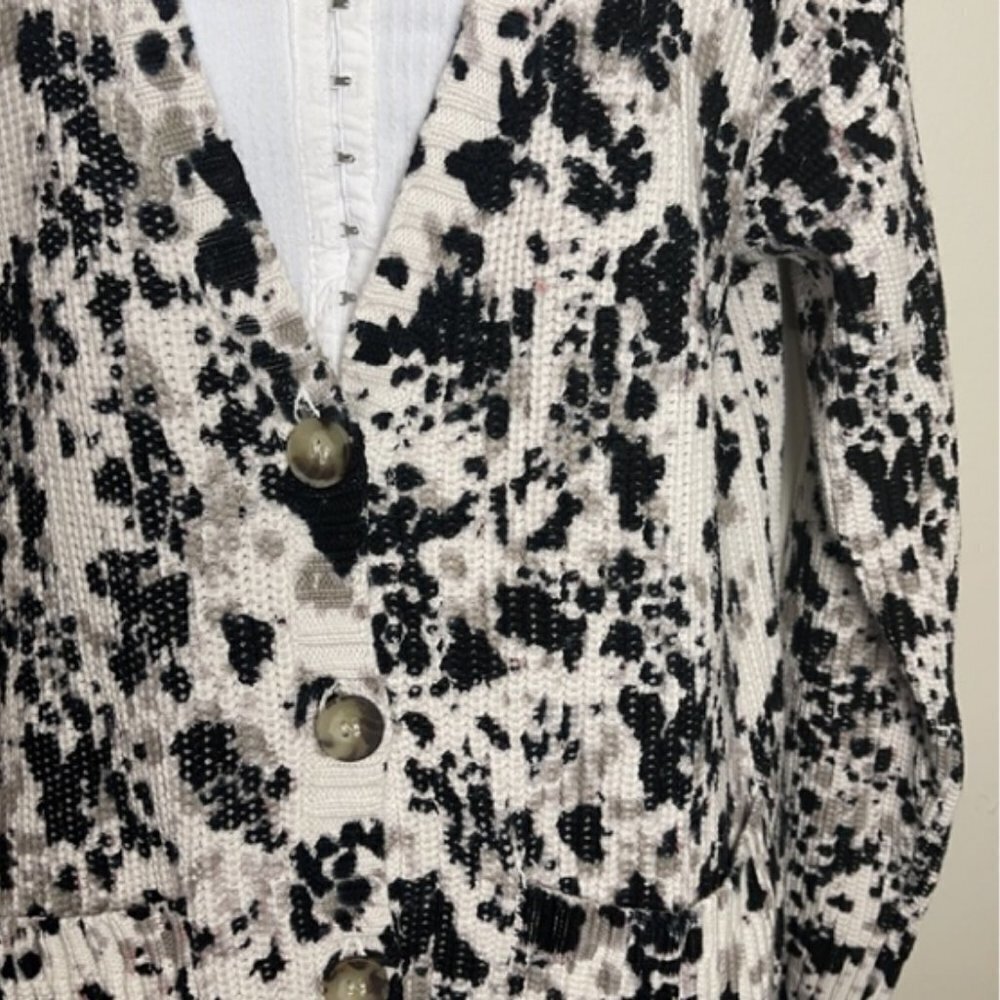 525 america animal print style cardigan size small - Picture 3 of 6